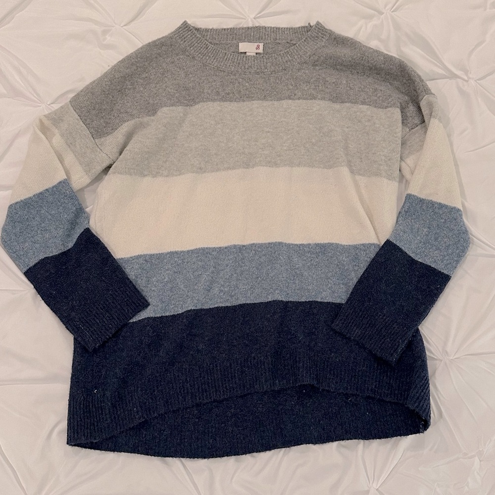 Women’s oversized color block sweater, size large